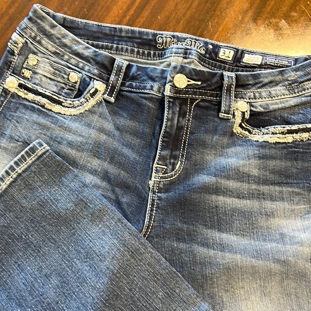 Miss Me mid rise east straight jeans